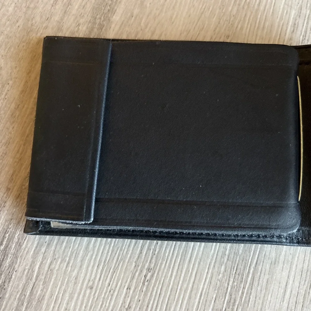New Vintage Eagle Black Bi-Fold Leather Men's Wallet w/ Snap Photo Sleeves